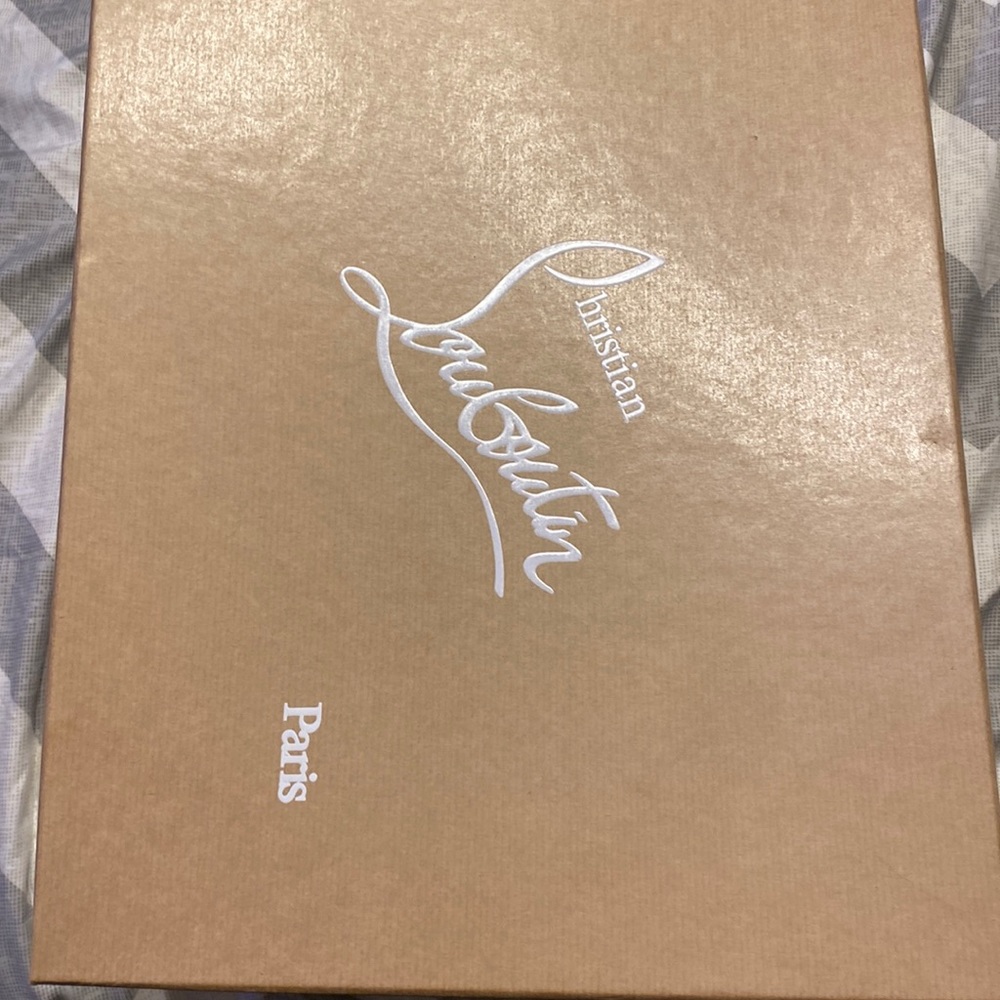 Only worn a couple times still in great condition